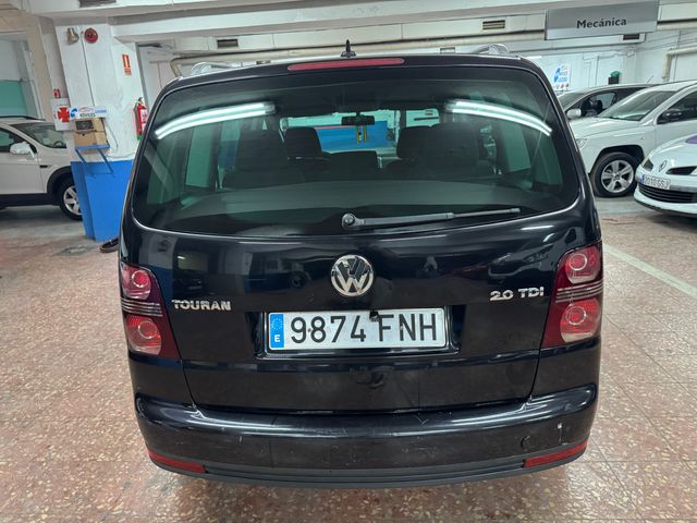 Volkswagen Touran 2007 5 PLAZAS
