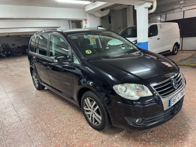 Volkswagen Touran 2007 5 PLAZAS