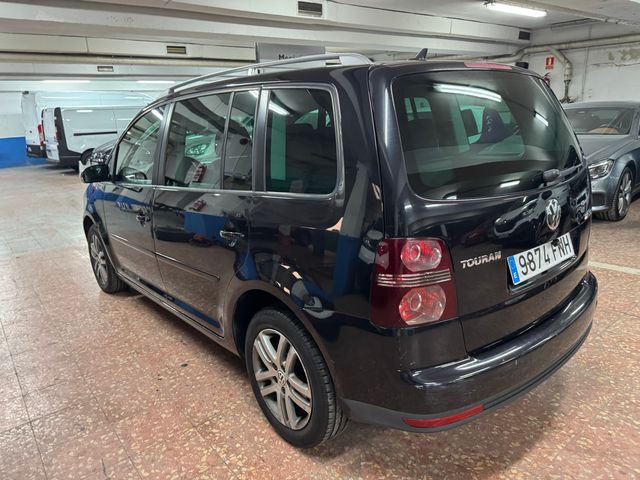 Volkswagen Touran 2007 5 PLAZAS