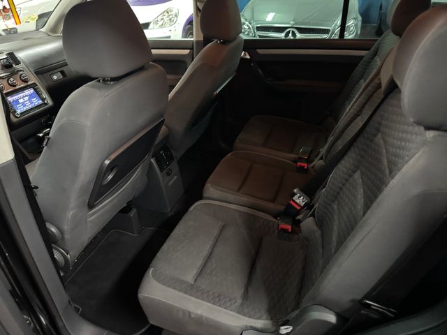 Volkswagen Touran 2007 5 PLAZAS