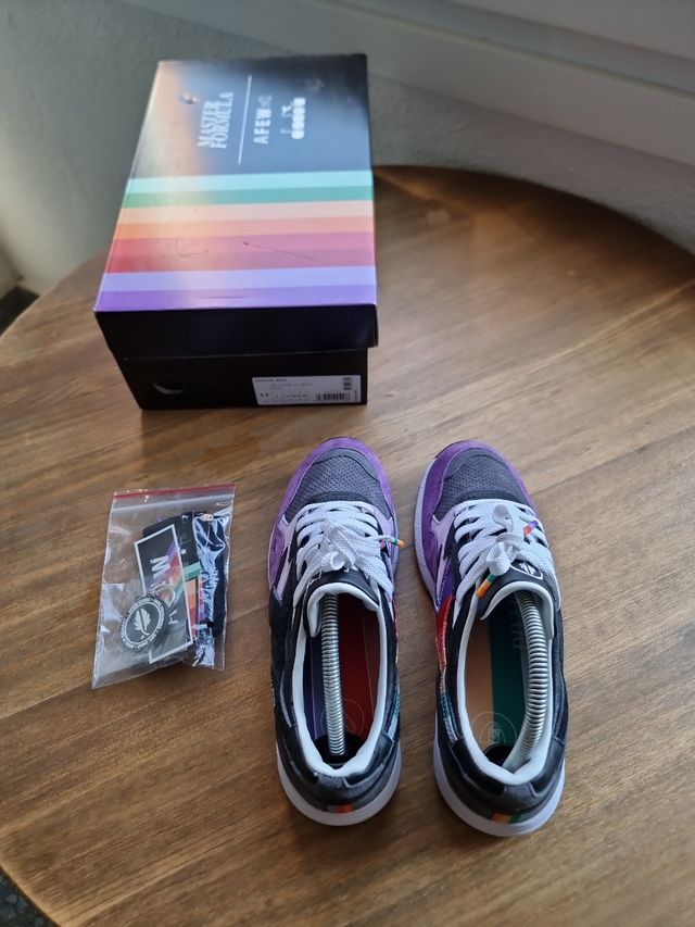 Diadora N9002 
