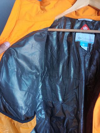 Chaqueta Columbia impermeable naranja