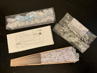 Kit Novia: sombrero, liga, peine, abanico, gafas 