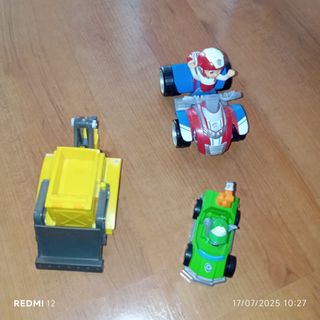 3 Vehículos Patrulla Canina.