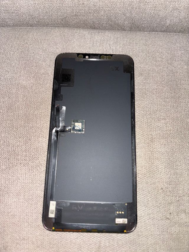 iPhone 11 Pro Max - Schermo staccato