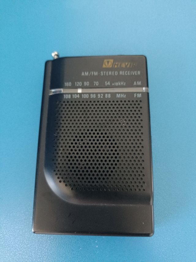 Radio AM/FM Nevir - Portátil