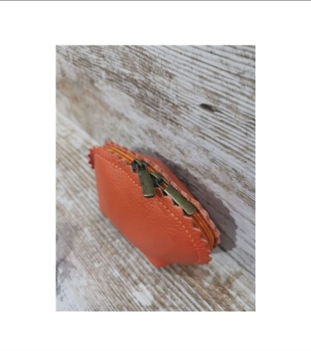 Monedero de piel genuina