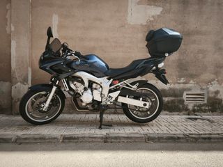 Yamaha Fazer 600 - Moto