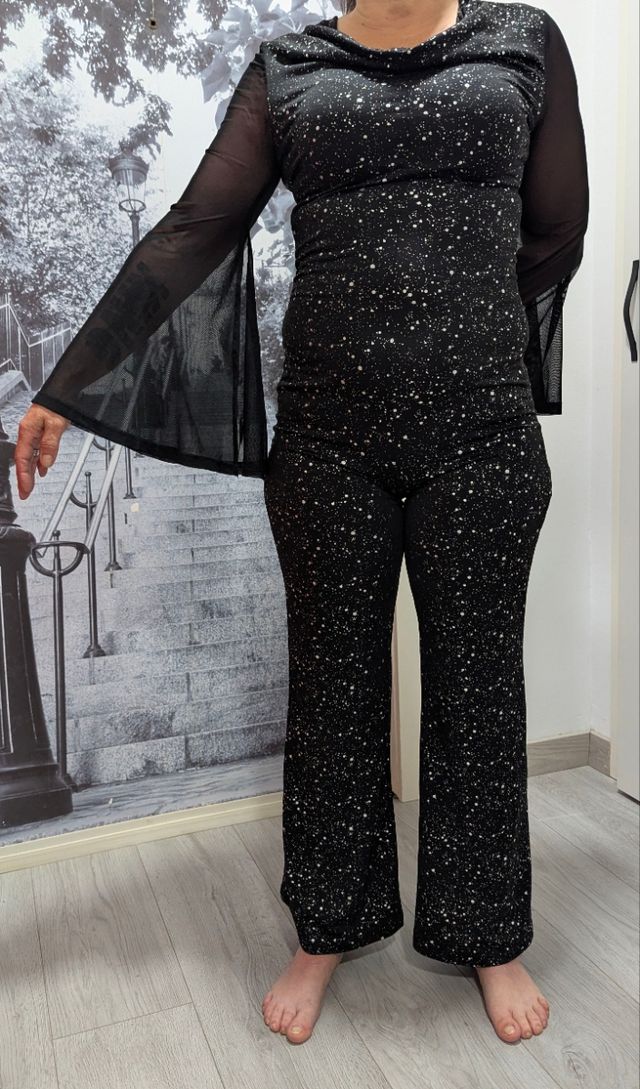 Mono negro fiesta talla 38,aunque pone 36 de talla