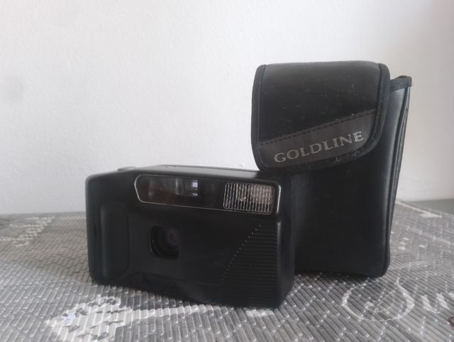 Fotocamera Goldline vintage nera