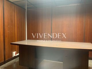 Local comercial en venta en Mestral en Reus