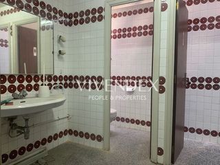 Local comercial en venta en Mestral en Reus