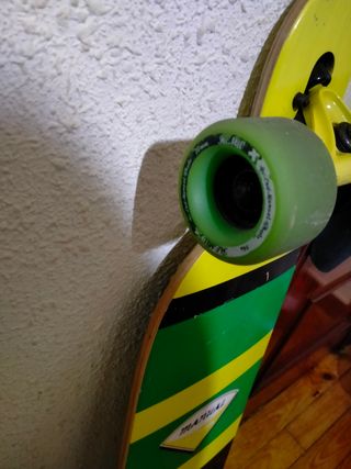 
Longboard de la marca manual ABEC 9