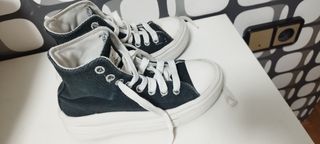 Converse Chuck Taylor negras