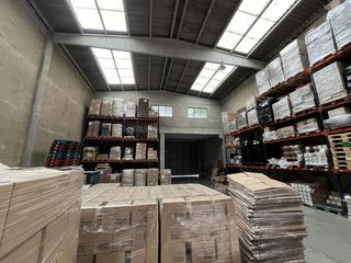 Nave industrial en venta en Abrera