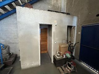 Nave industrial en venta en Abrera