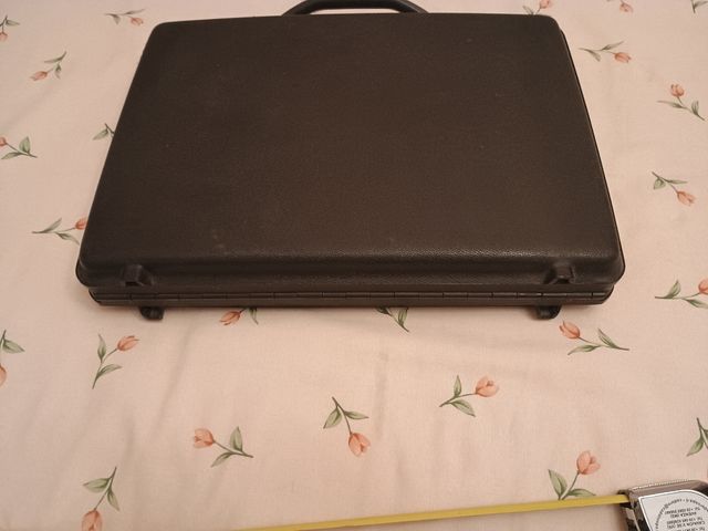 Maletín Samsonite negro
