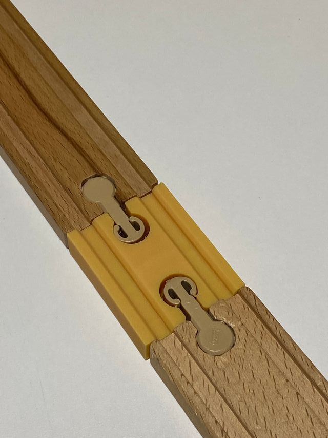 VIA CIERRE HEMBRA-HEMBRA TREN BRIO