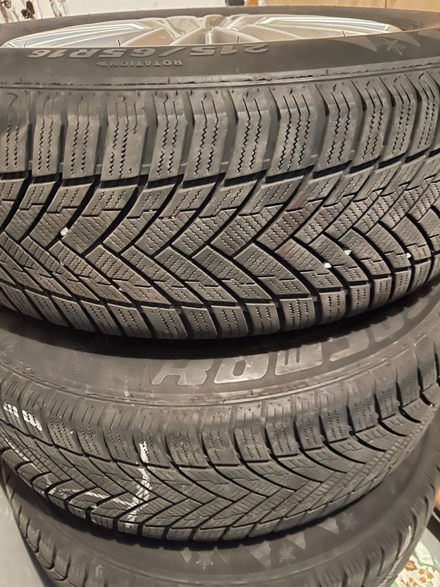 Cerchi in lega 16 con gomme termiche