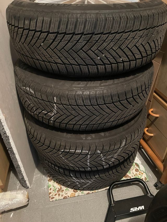 Cerchi in lega 16 con gomme termiche