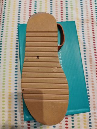 Sandalias plataforma beige y marrón