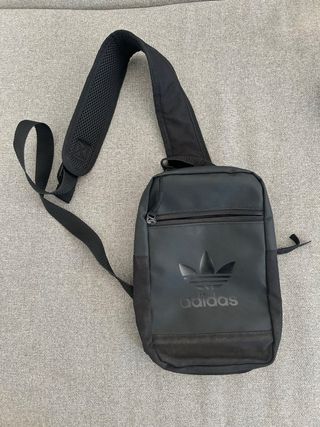 Bandolera Adidas negra