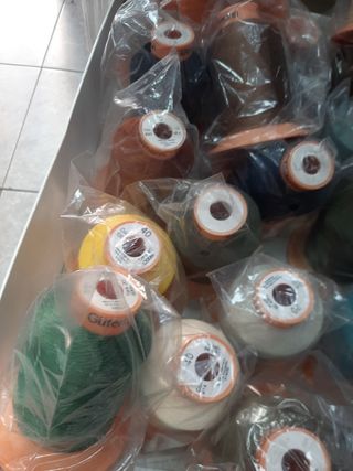 Hilos de torzal cono de 1200mt a 5€ hay 20 conos