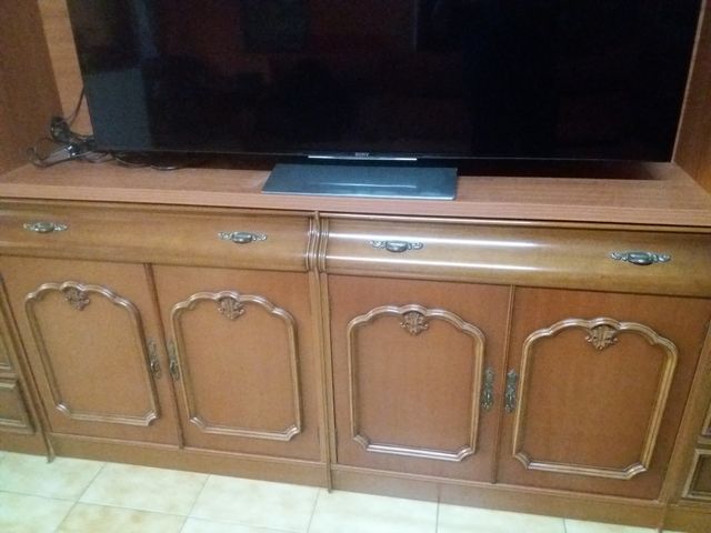 Mueble TV madera 3 cuerpos