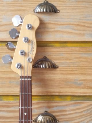 Bajo Fender Mike Dirnt Signature