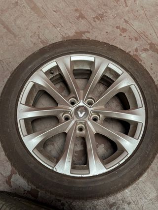3 Llantas R17 Renault Megane IV