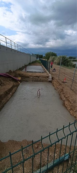 BUSCO PEON O ALBAÑIL CON PAPELES EN REGLA