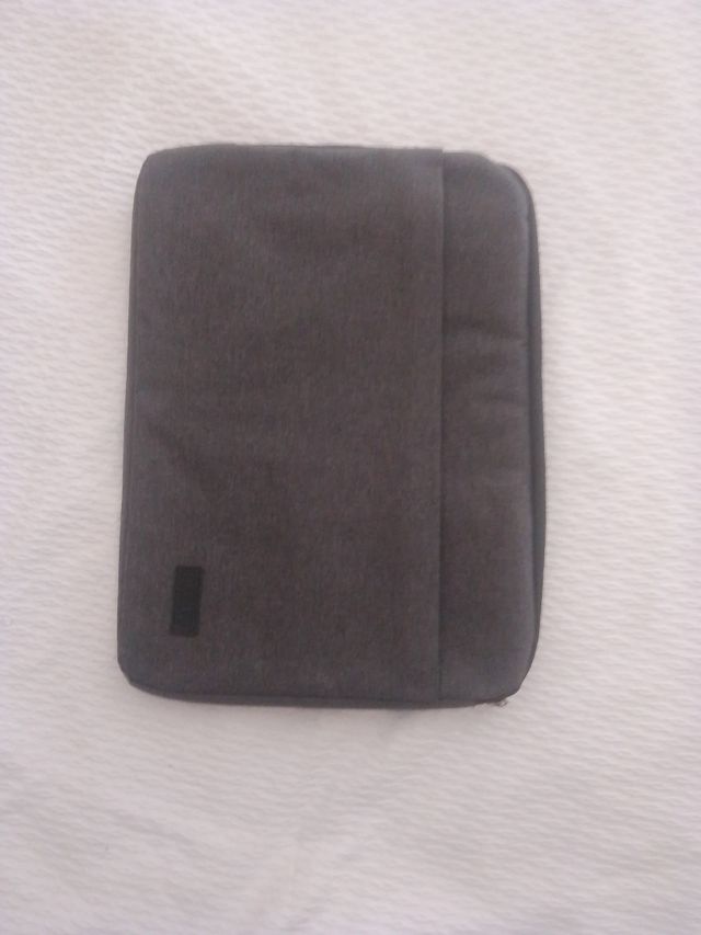 Funda portátil 17" gris