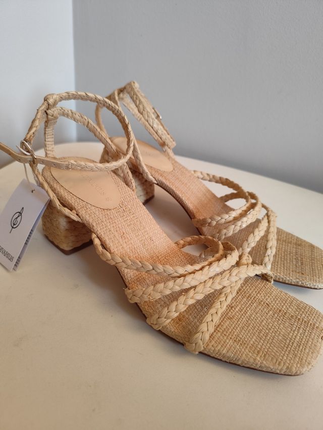Sandalias Stradivarius beige - 40