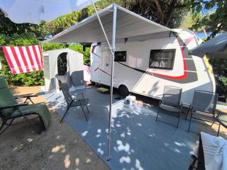 Toldo Caravanstore: caravana