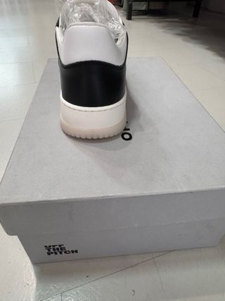 Sneakers Off the Pitch -70% 