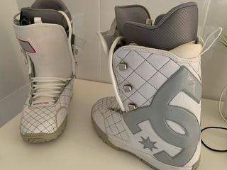 Botas Snowboard DC - Blancas y Grises