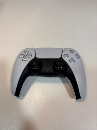 PS5 Slim Blanca + mando + 1 año de garantía 