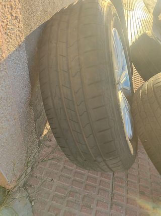 4 Ruedas VW Tiguan 215/65/17