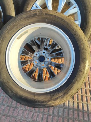 4 Ruedas VW Tiguan 215/65/17