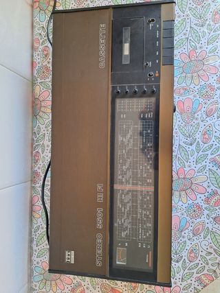 ITT Stereo 5601 HiFi Radio Cassette Amplificador