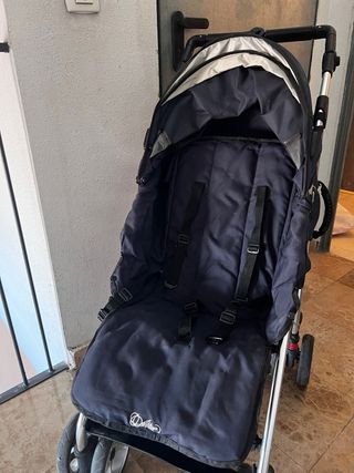 Carrito bebé plegable ligero marca Azurre