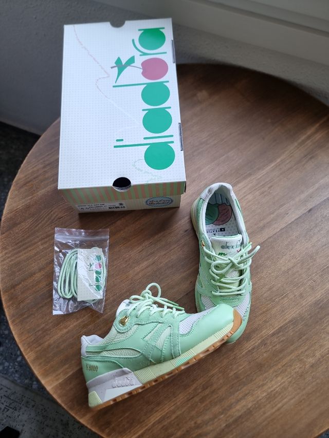  Diadora N9000 