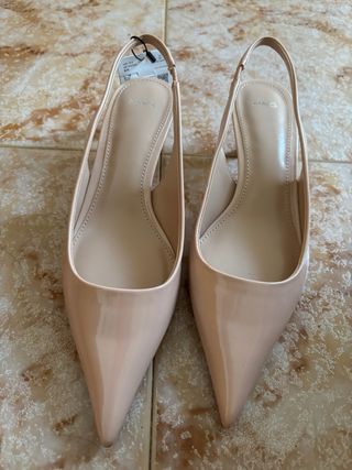 Zapato Mango beige tacón 38
