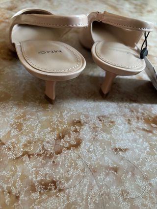 Zapato Mango beige tacón 38