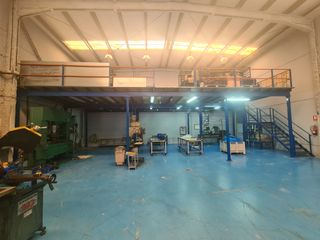 Altillo metálico industrial