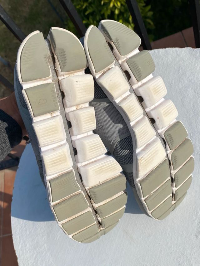 Zapatillas On Running Cloud 6 Gris - 40