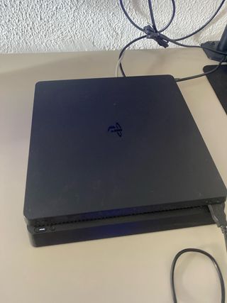PS4 Slim (PlayStation 4) 2021 - Negra