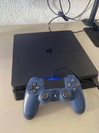 PS4 Slim (PlayStation 4) 2021 - Negra