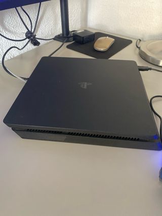 PS4 Slim (PlayStation 4) 2021 - Negra