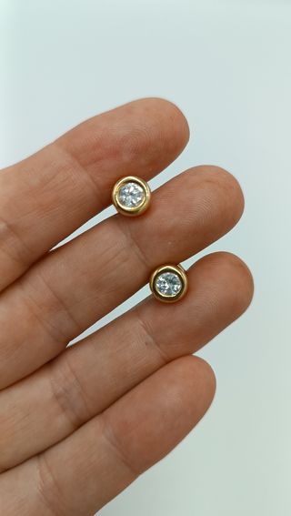 Pendientes de oro de 18kt.